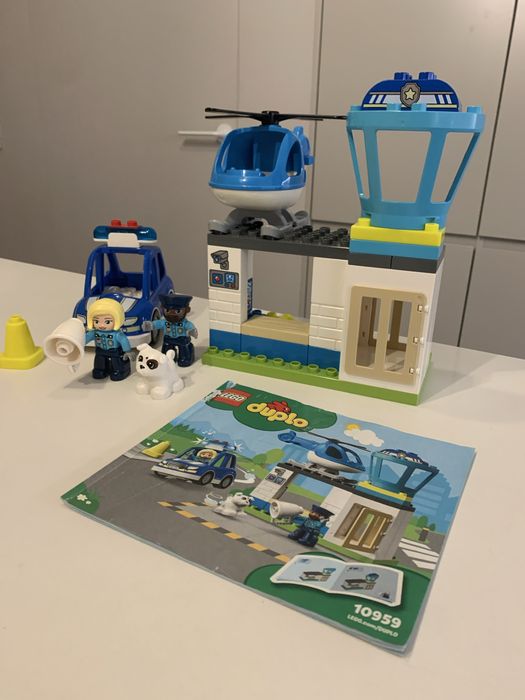 LEGO DUPLO 10959 posterunek policji i straz