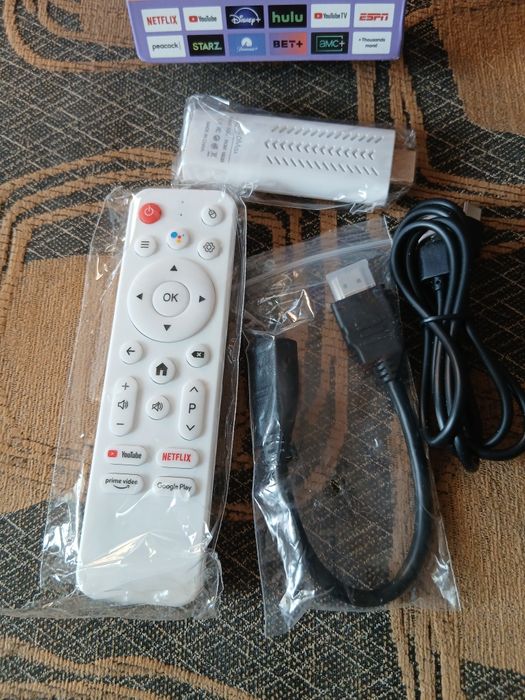 Odtwarzacz Multimedialny Android 14 Smart TV Stick WiFi Netflix 2/16GB