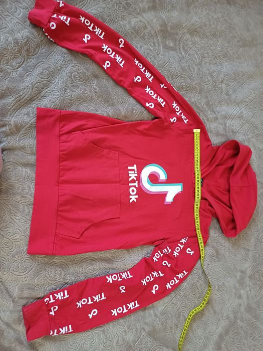 Кофточка на дівчинку