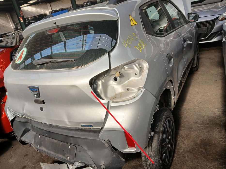 Painel trás direito DACIA Spring