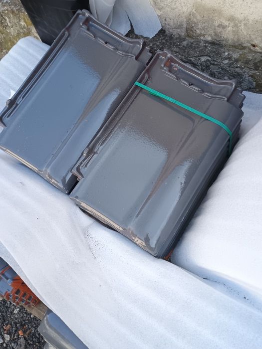 Sprzedam dachówkę Roben piemont kolor szary