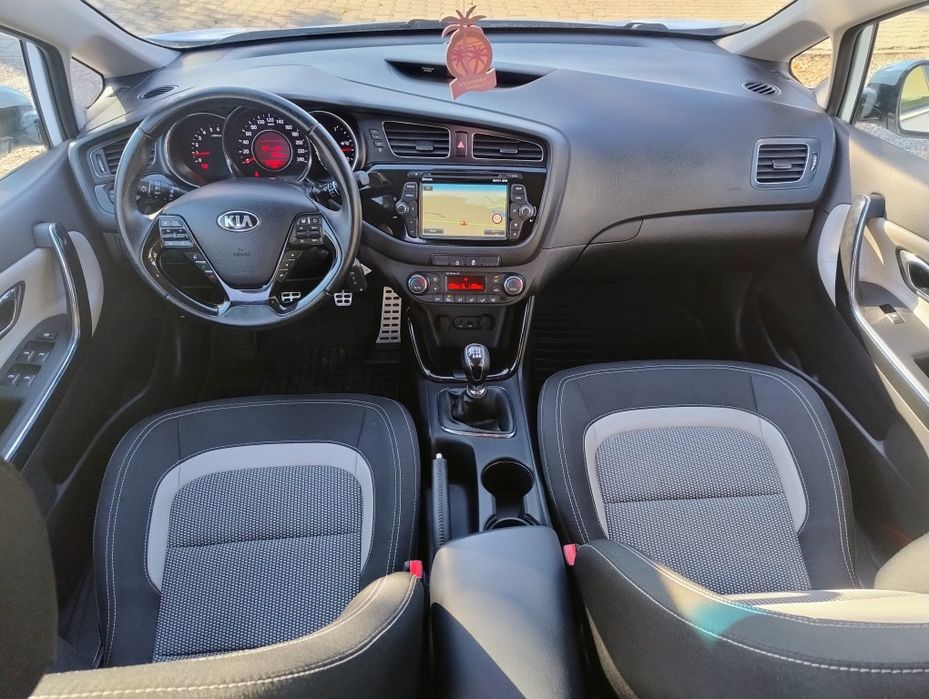 Kia Cee'd 1.6 CRDi 128KM Navi Klimatronik Hak