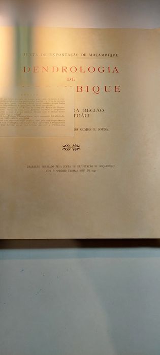 Dendrologia de Moçambique - António de Figueiredo Gomes e Sousa (1958)
