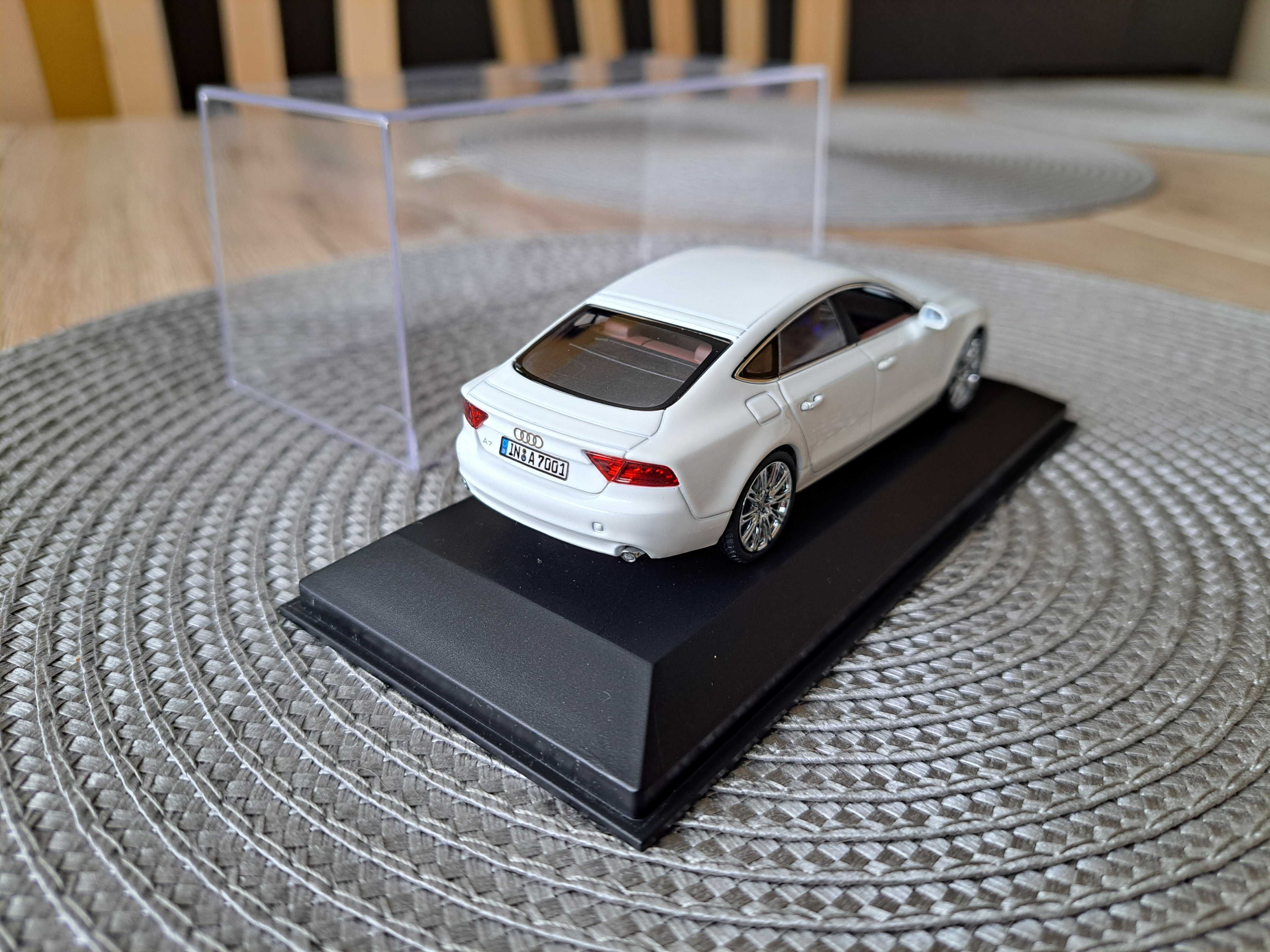 AUDI A7 Sportback Minichamps 1:43