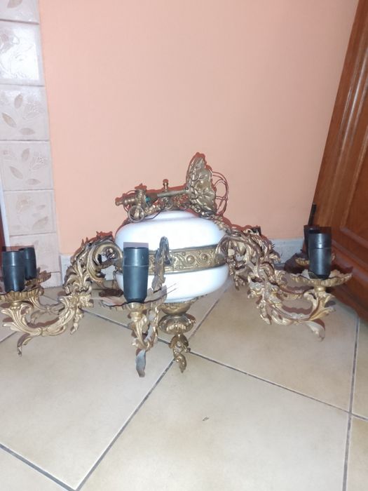 Sprzedam Żyrandol Tanio .SMS.