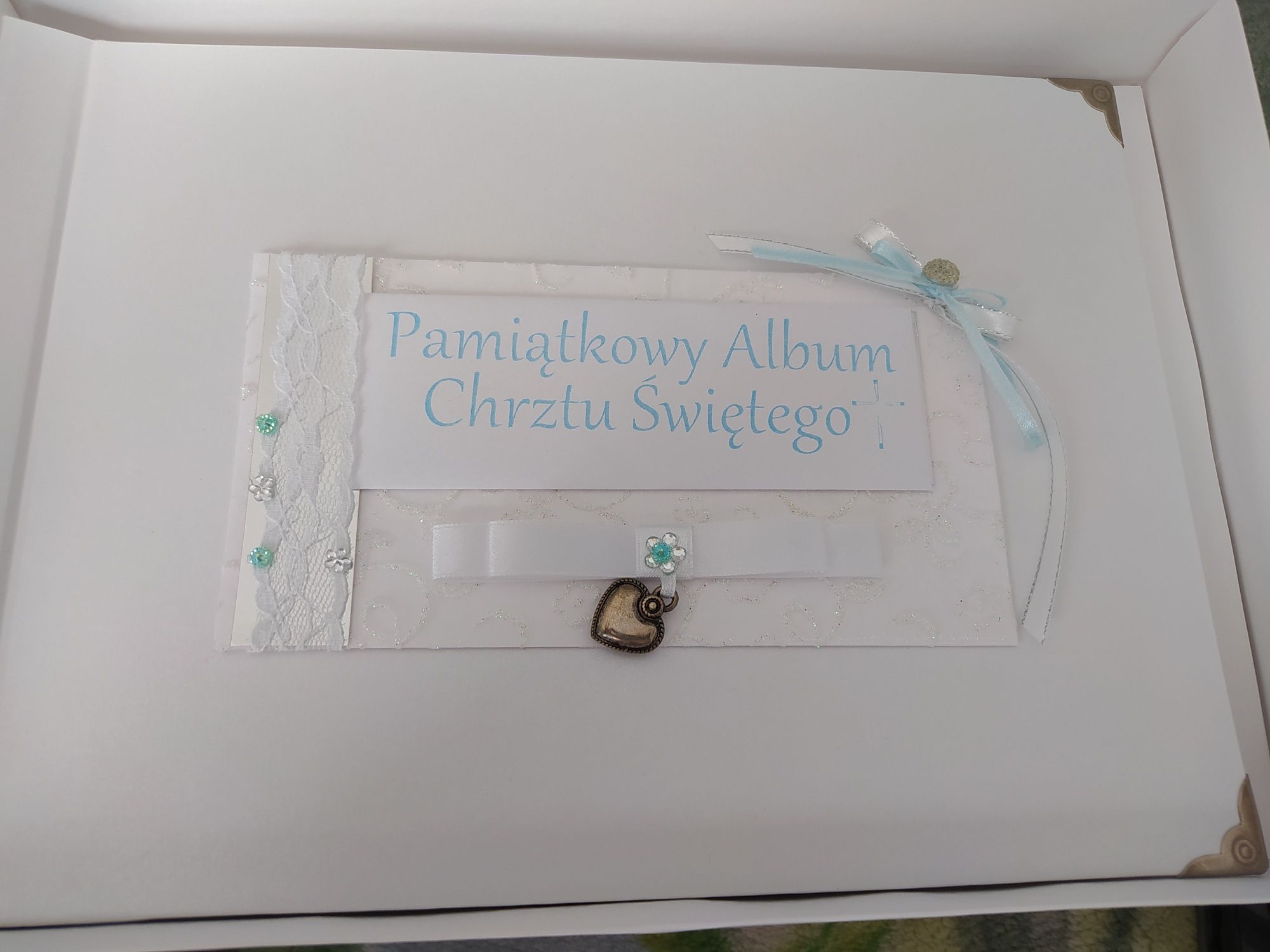 Pamiątkowy album na chrzest święty