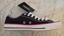 Sapatilhas Converse All
Star.