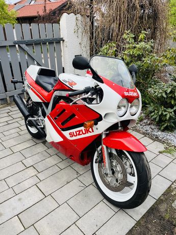 Suzuki GSXR 750 gsx 750r ORYGINAL, bezwypadkowy