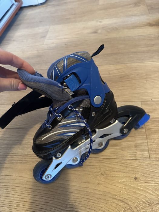 Ролики детские , размер 31-34 есть регулятор размера , состояние 10 из