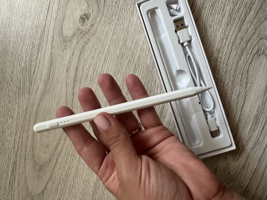 Stylus pen ручка для телефону чи планшету.