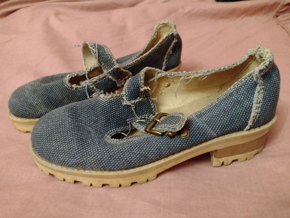 Віддам туфельки джинс,38
