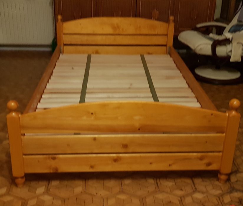 Łóżko 120x200 i 100x200  z litego o drzewa