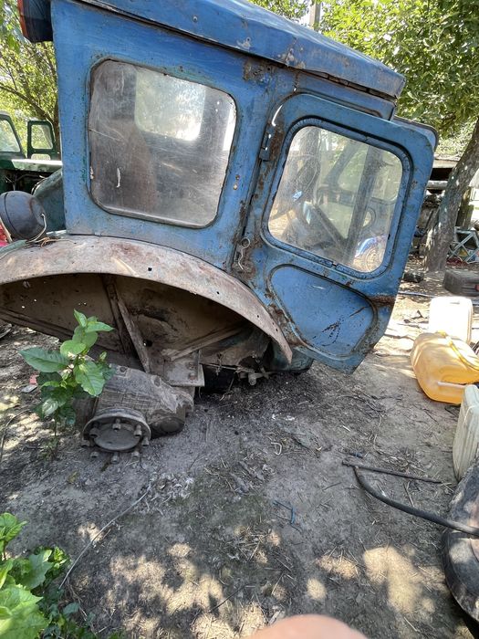 Продам кабину Т-40