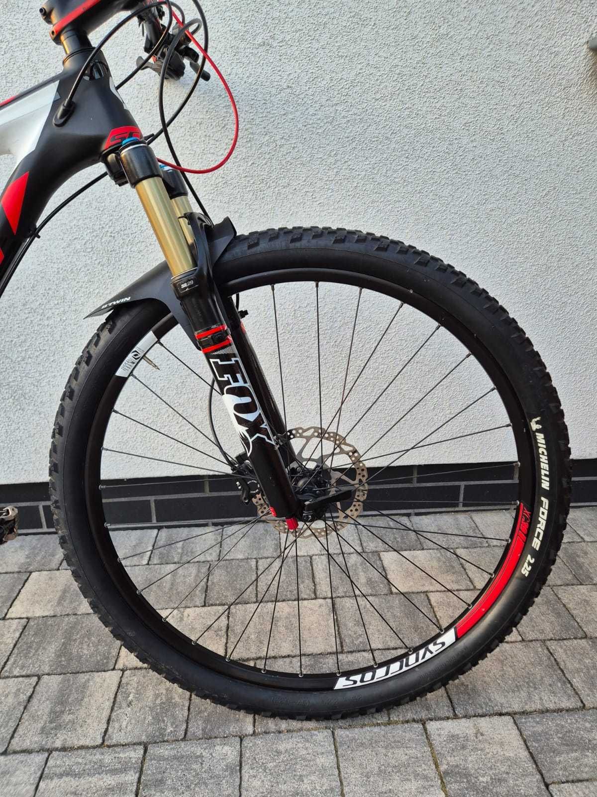 SCOTT scale 930 carbon M