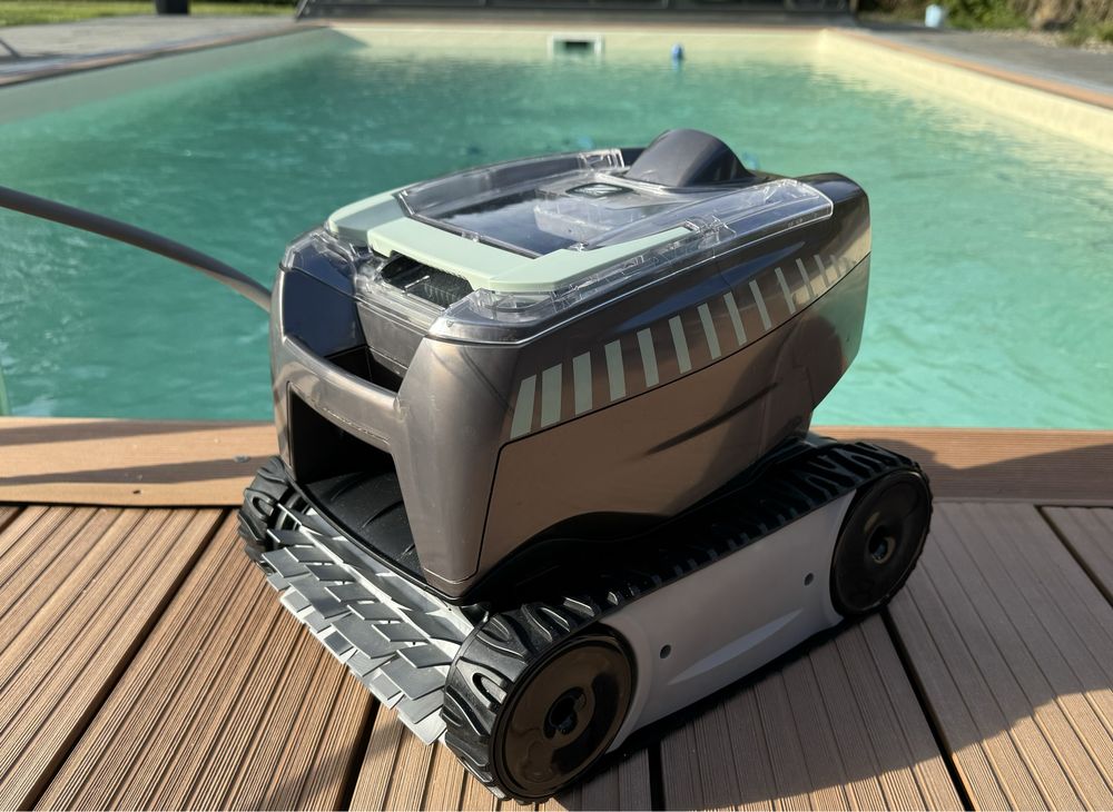 Robot basenowy Zodiac TornaX AT32050. Odkurzacz, basen
