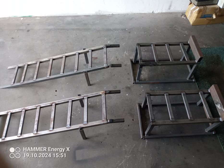 Najazdy samochodowe z wyciąganą drabinką