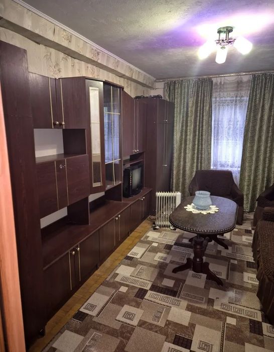 Оренда кімнати в гуртожитку