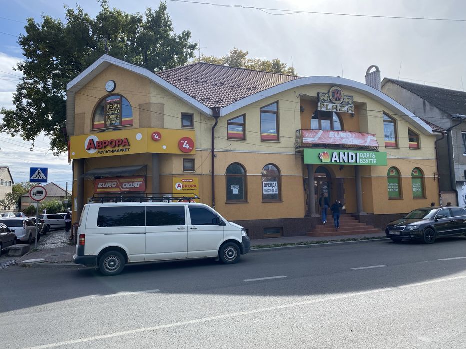 Оренда у ТЦ M-PLAZA