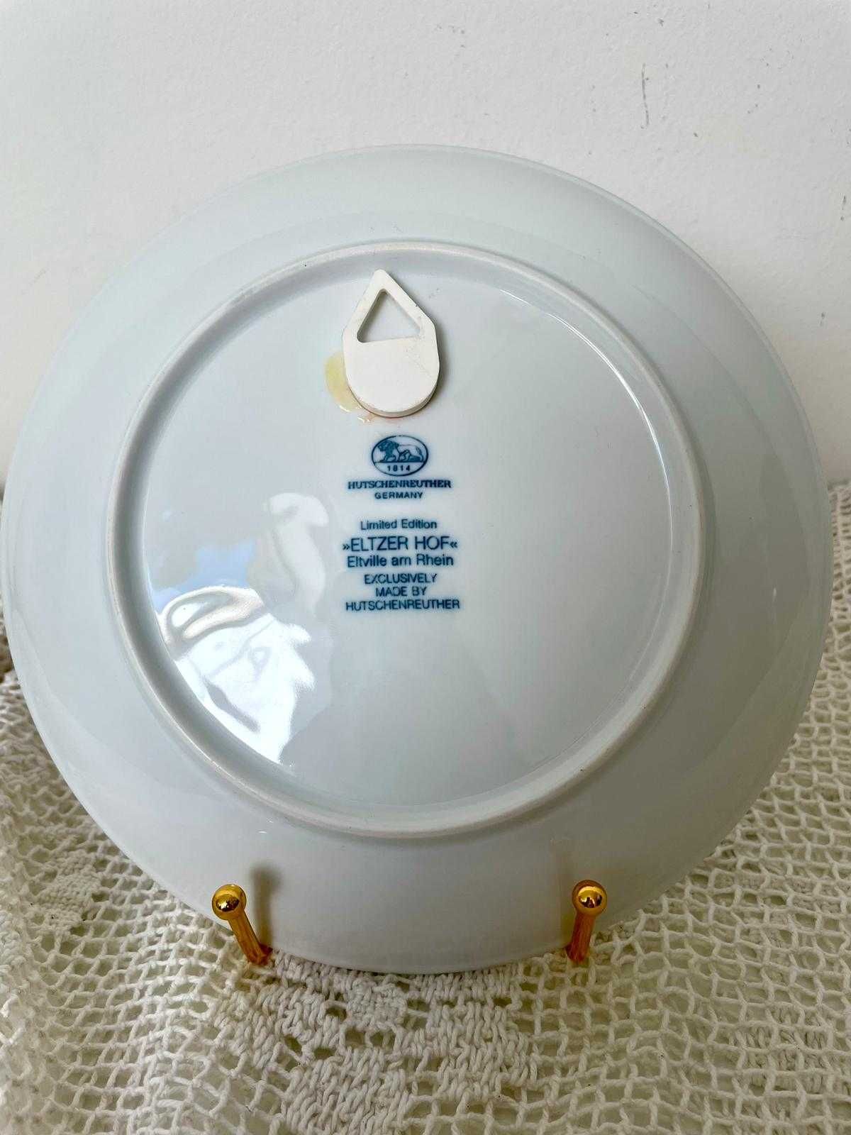 Talerze z niebieskimi ilustracjami talerze na ścianę porcelana