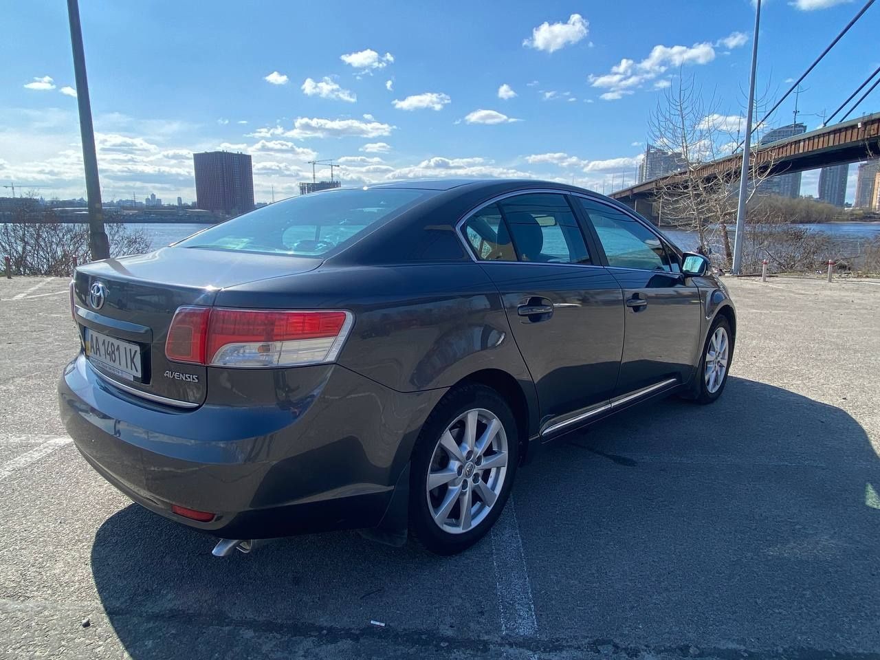 Toyota Avensis Premium