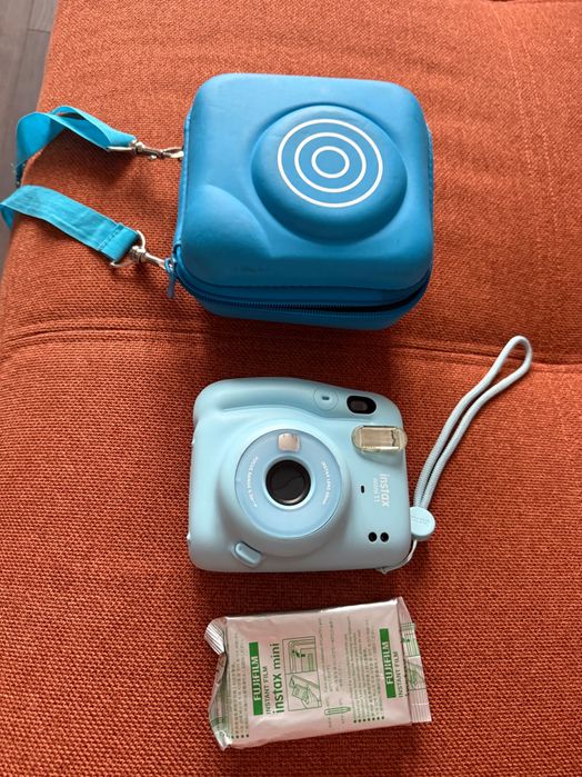 Фотоапарат insta mini 11