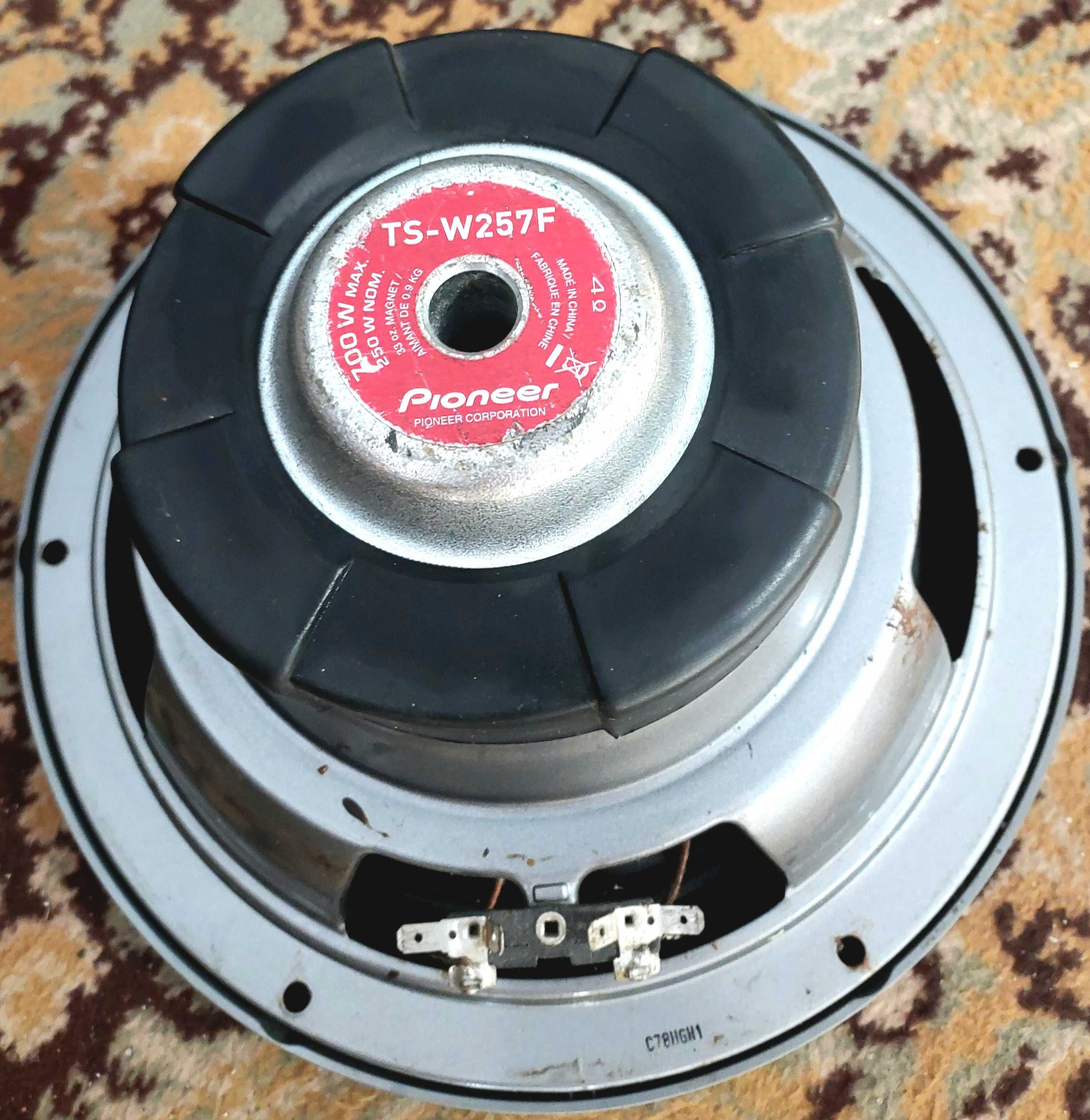 Sprzedam głośnik basowy Pioneer TS-W257F