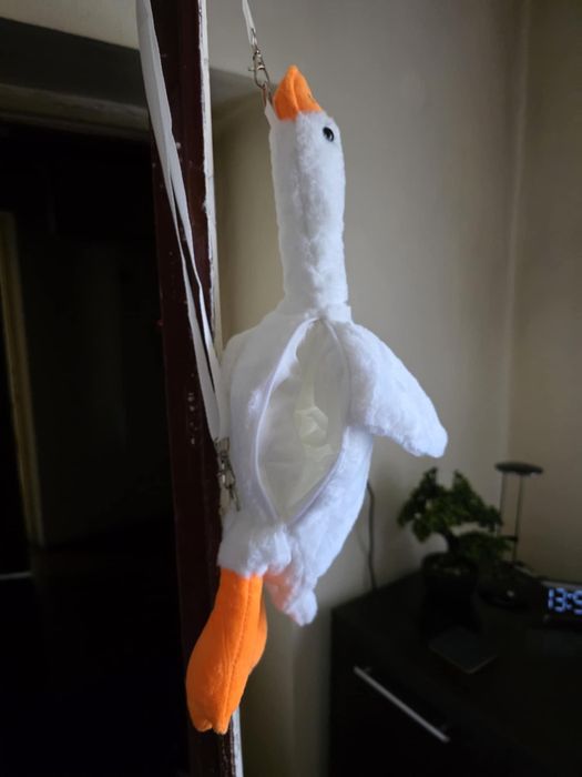 Plecak dziecięcy  gęś zapinany na zamek nowy