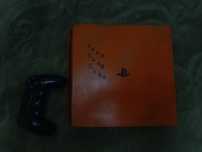 PlayStation 4 Slim z oryginalnym padem