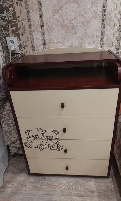 Пеленальний комод