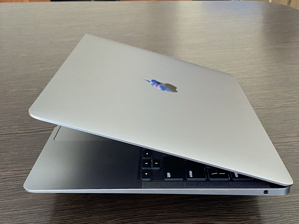 MacBook Air 2020 i5 1.1GHZ 16GB 256GB SSD. Відмінний стан. ГАРАНТІЯ