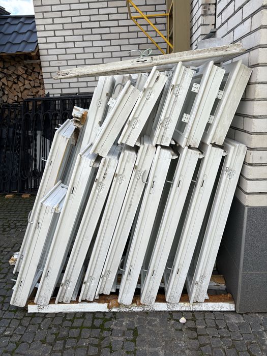 Продам бу деревʼяні вікна в гарному стані