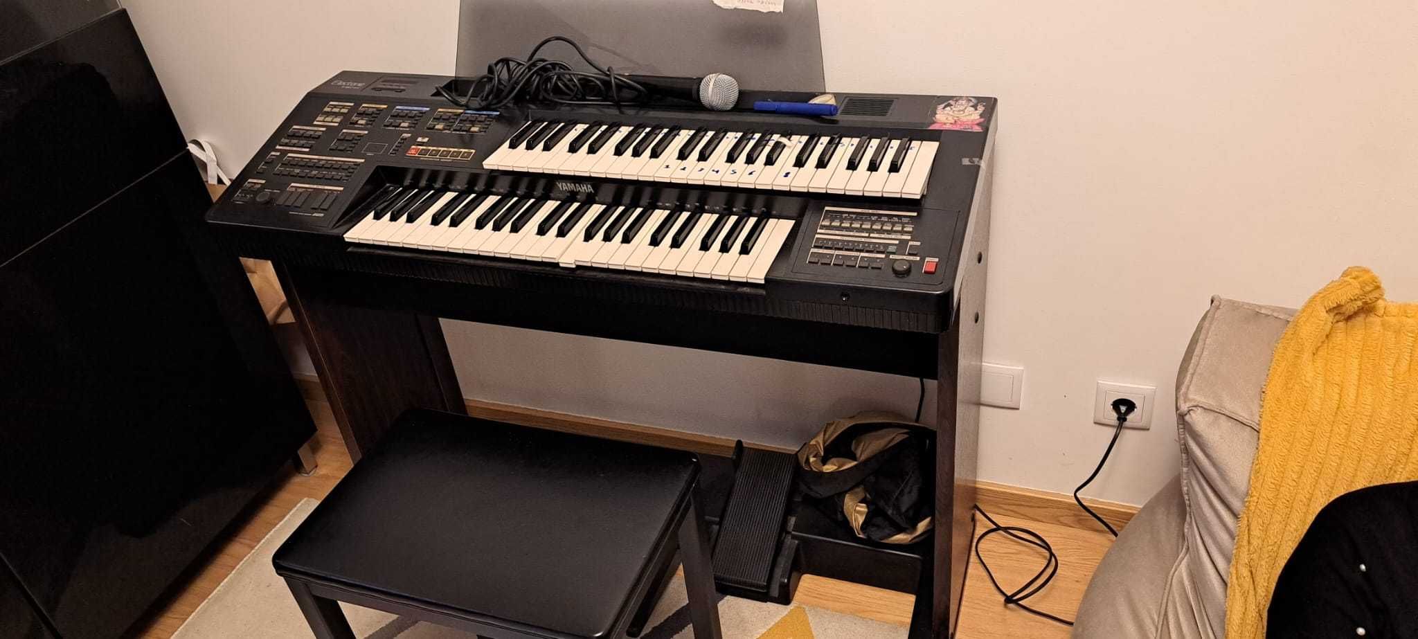 Piano marca yamaha