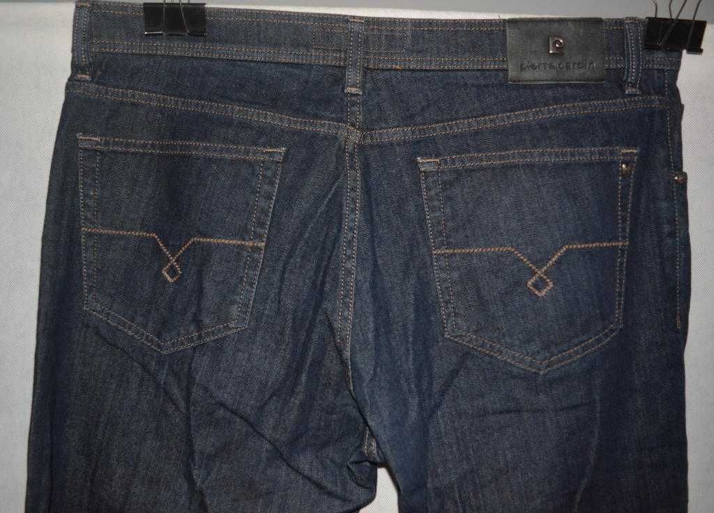 Proste jeansy Pierre Cardin 40/32