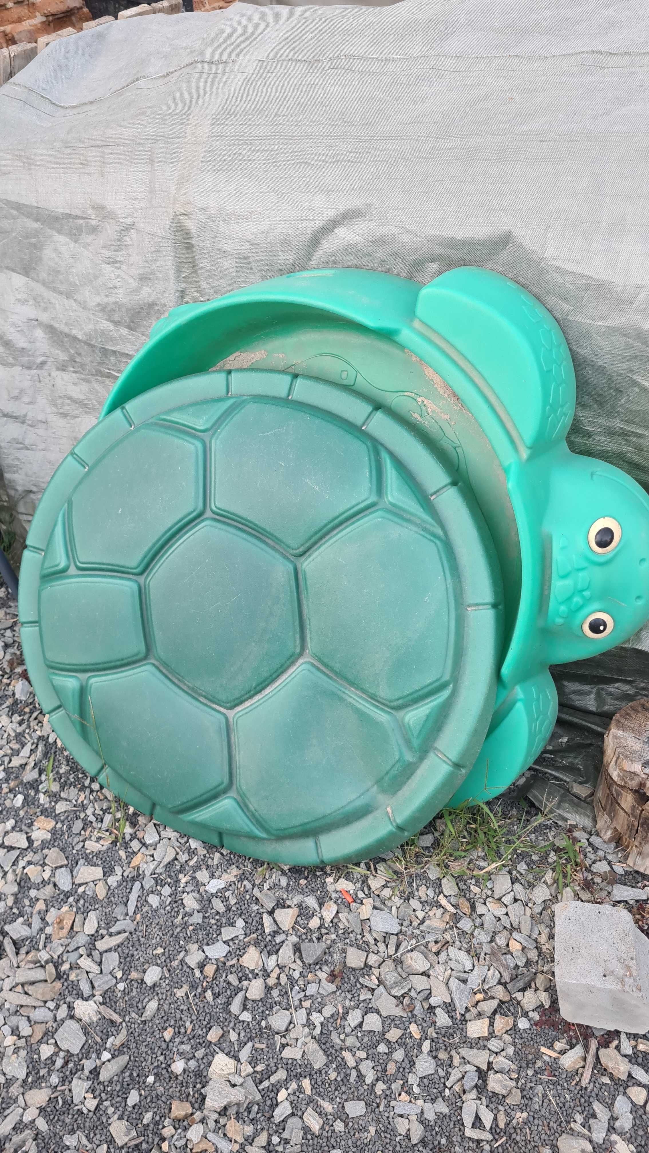 Wózek, domek dla lalek, piaskownica. Oddam za darmo