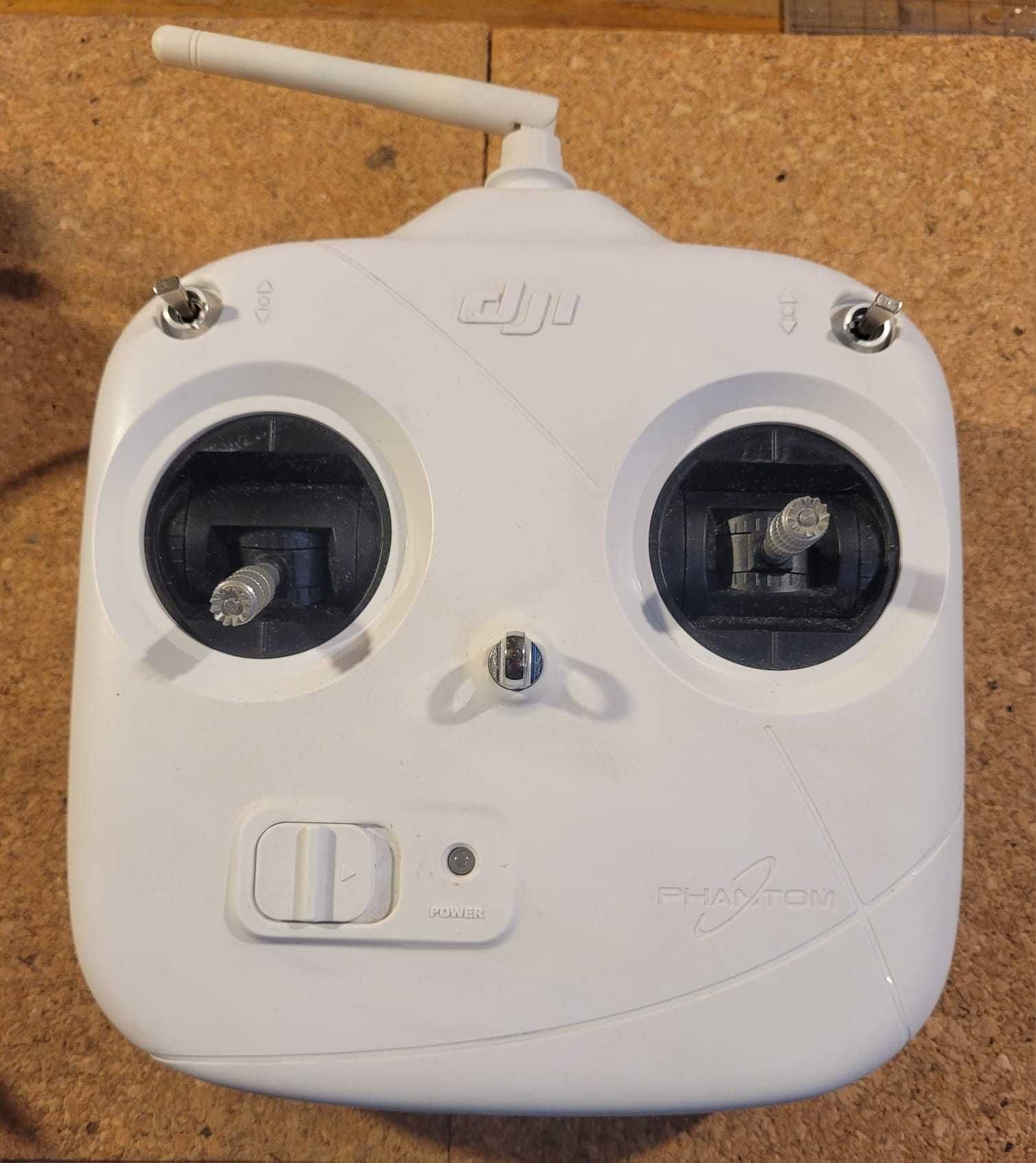 Kontroler do drona DJI Phantom Model No. PVT581