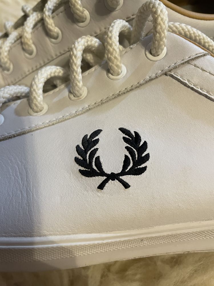 СРОЧНО ОРИГІНАЛ!!! Гарні кросівки Fred Perry