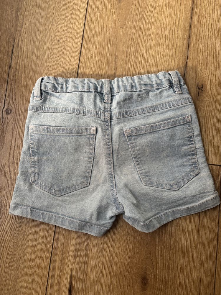Spodenki jeansowe Little kids, 122 cm. Bez dziur.