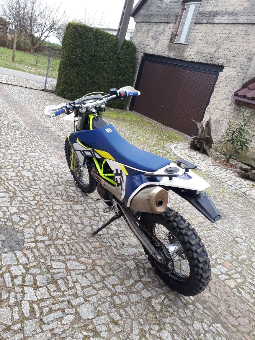 Husqvarna 701 enduro