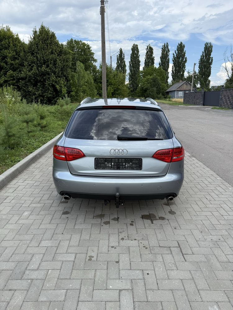 Audi A4B8 2010 2,7