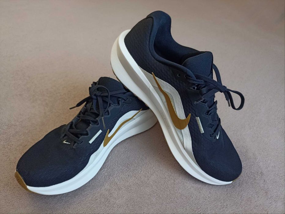 Кросівки Nike 42 26,5см як нові
