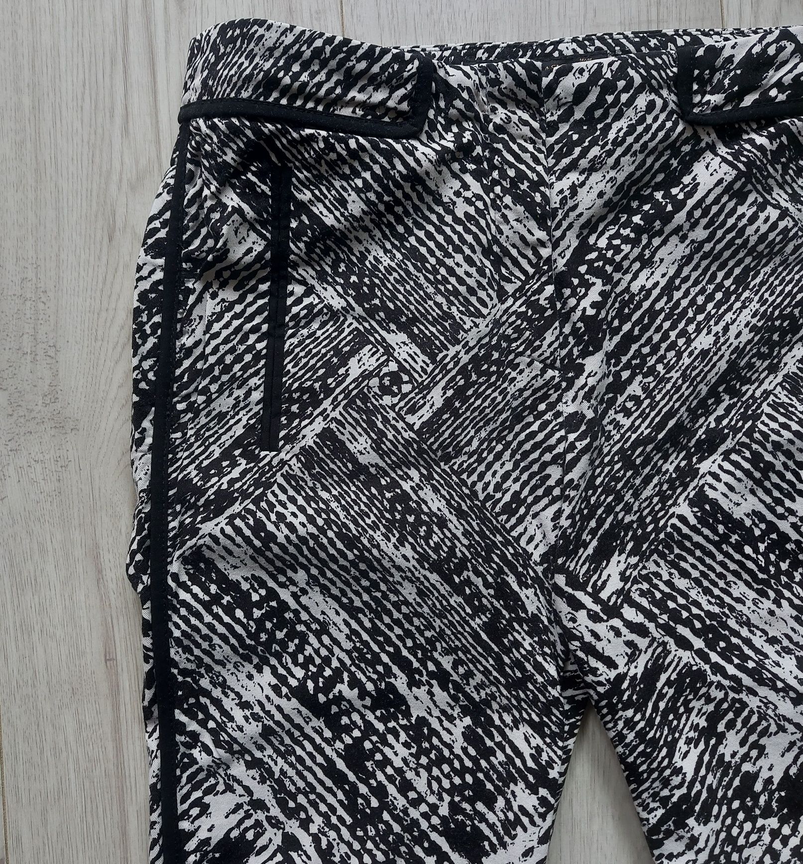 Spodnie damskie eleganckie cygaretki ZARA Basic rozmiar M