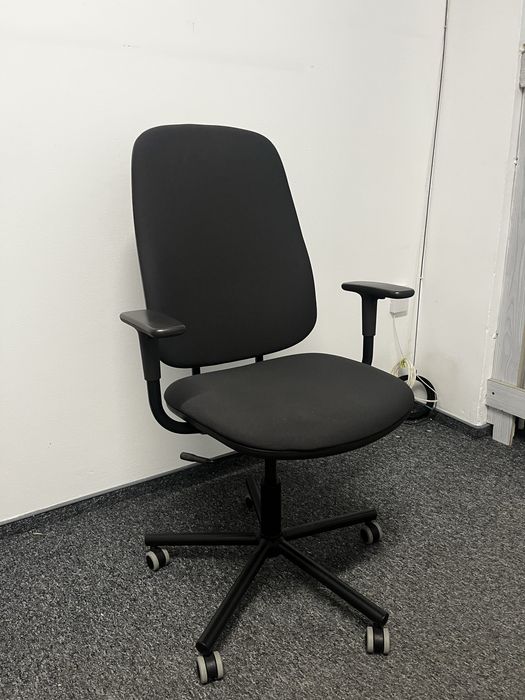 Fotel biurowy SMÖRKULL IKEA jak nowy - tanio