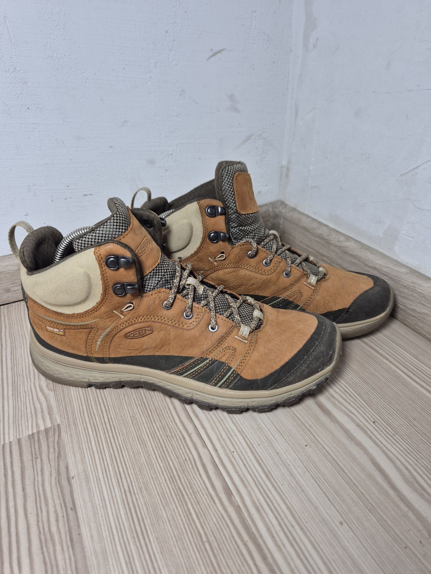 Оригінальні черевики Keen Terradora 40.5 розмір