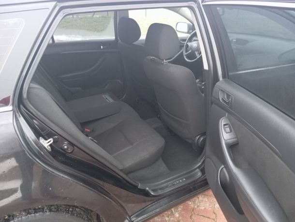 Toyota Avensis 2.0 d4d kombi 2003