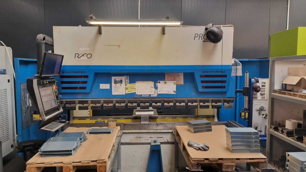 Prasa krawędziowa CNC RICO PRCN 135T/3100mm (2013)