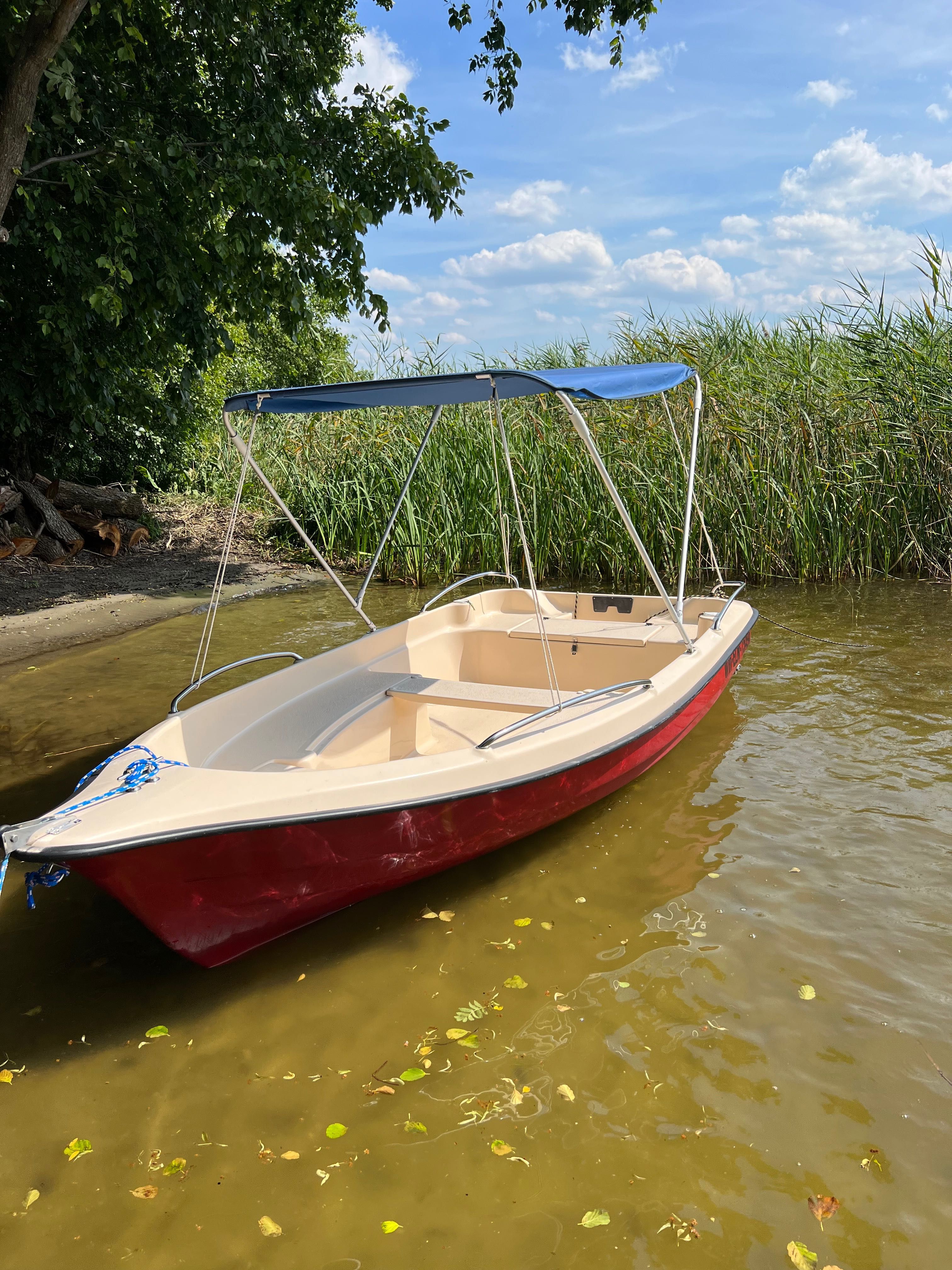 Łódź rekreacyjno- wędkarska Delfin 380