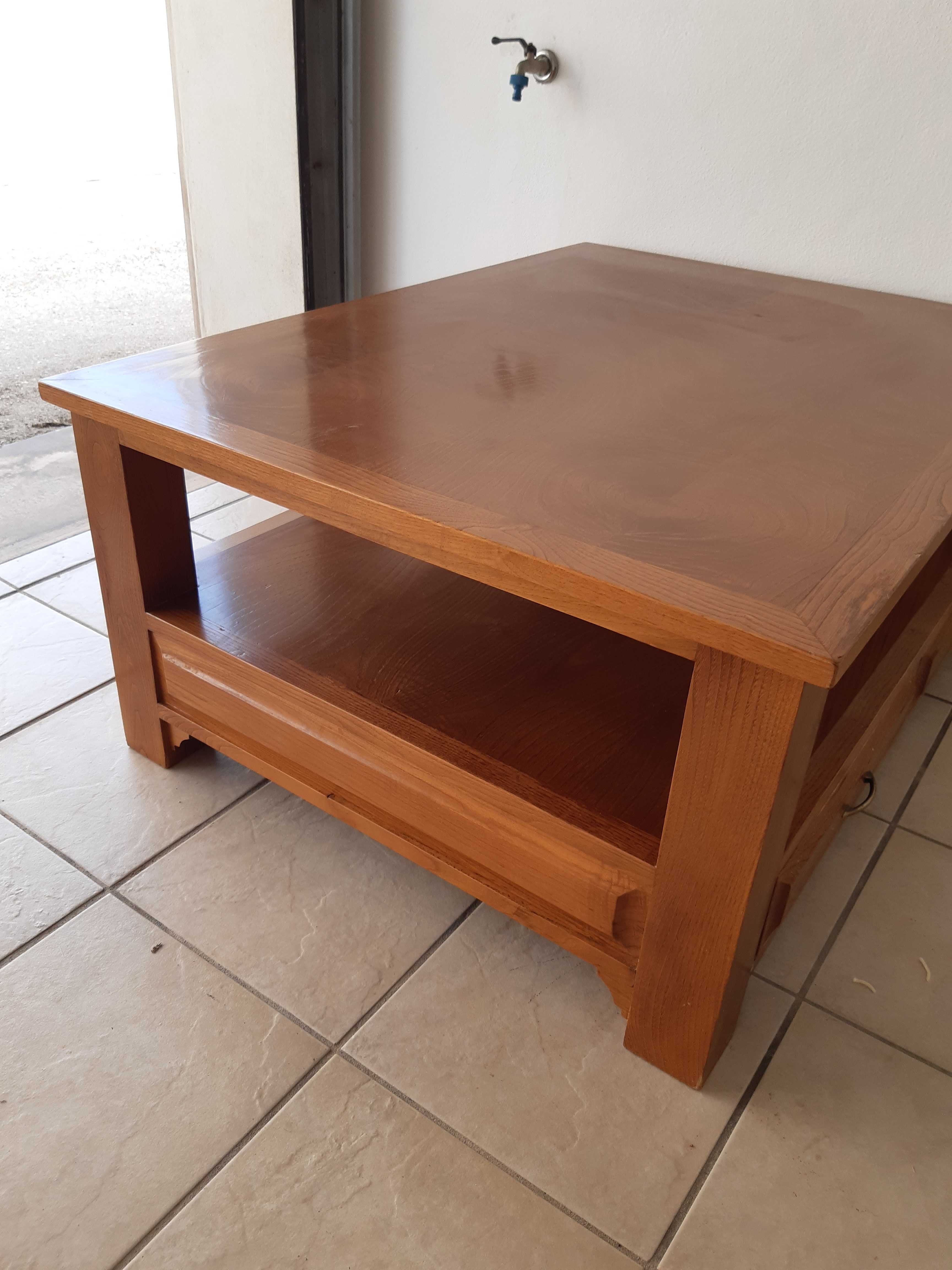Mesa de centro da sala