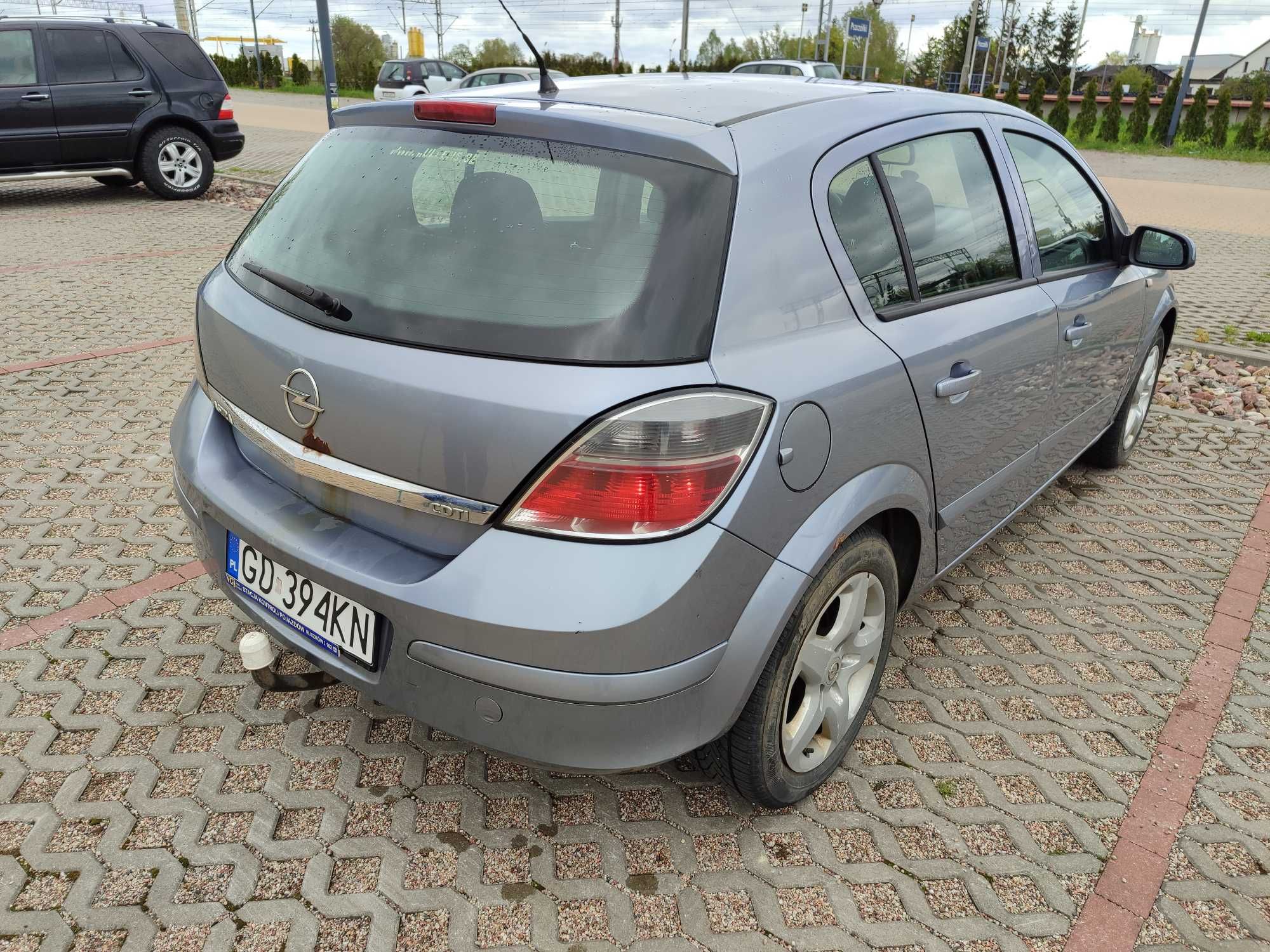 Opel Astra H 1,7 CDTI 2007r.