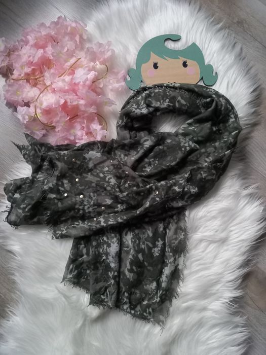 Przepiękna husta szal moro zieleń duża cekiny blaszki  duży