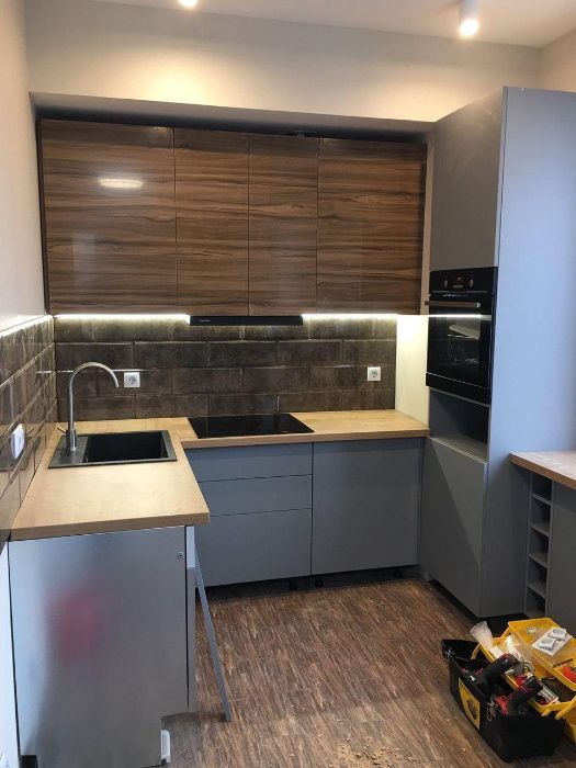 Продається житлове приміщення вул. Гайова 3